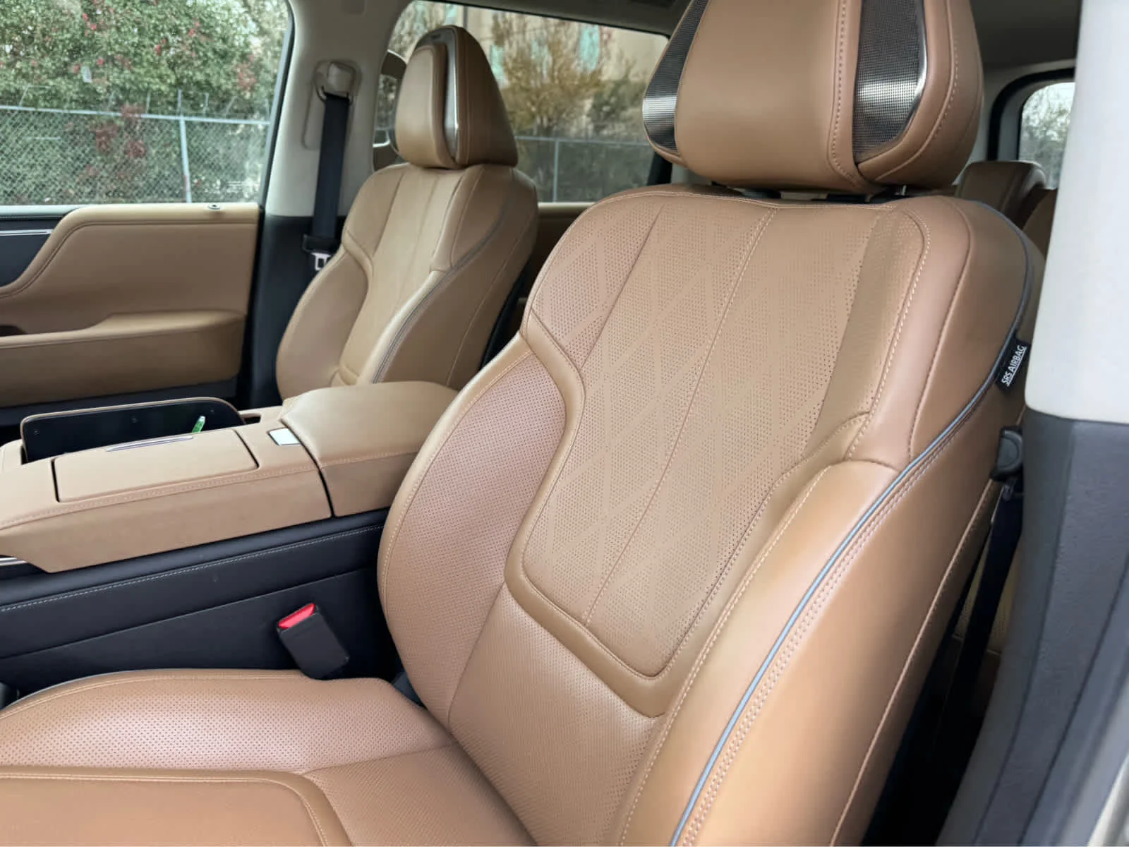2025 INFINITI QX80 Sensory 4WD - Photo 12