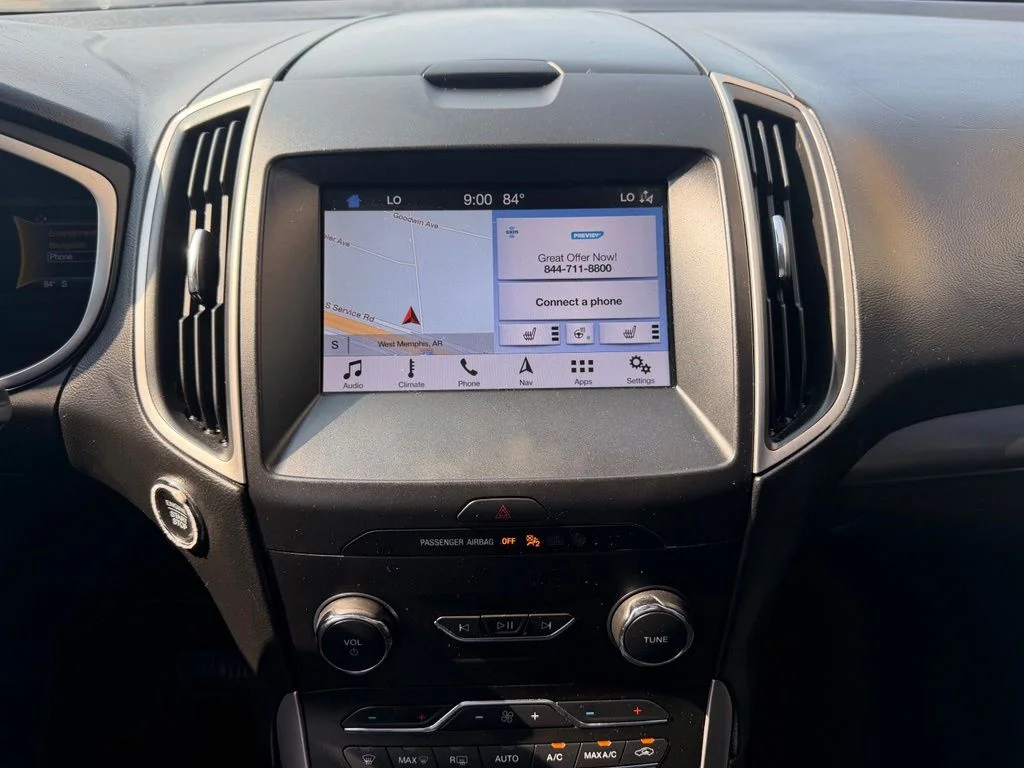 Used 2019 Black Ford SEL image 17