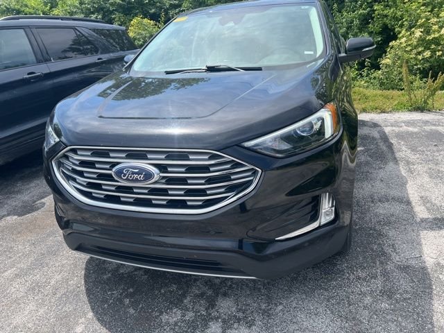 Used 2022 Black Ford Titanium image 3