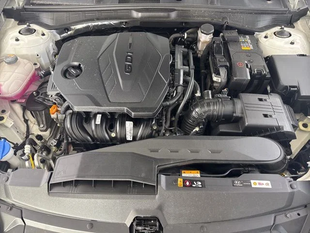 Used 2023 White Hyundai SEL image 22
