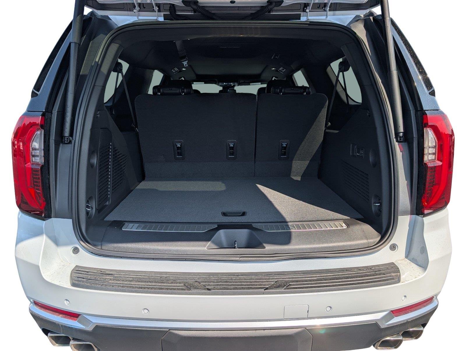 New 2026 Titanium Rush Metallic GMC Denali image 39