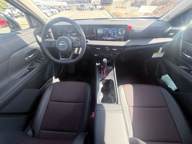New 2026 Aspen White TriCoat / Super Black Two-tone Nissan SR image 25