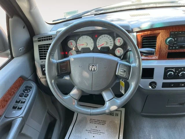 Used 2006 Gray Dodge Laramie image 12