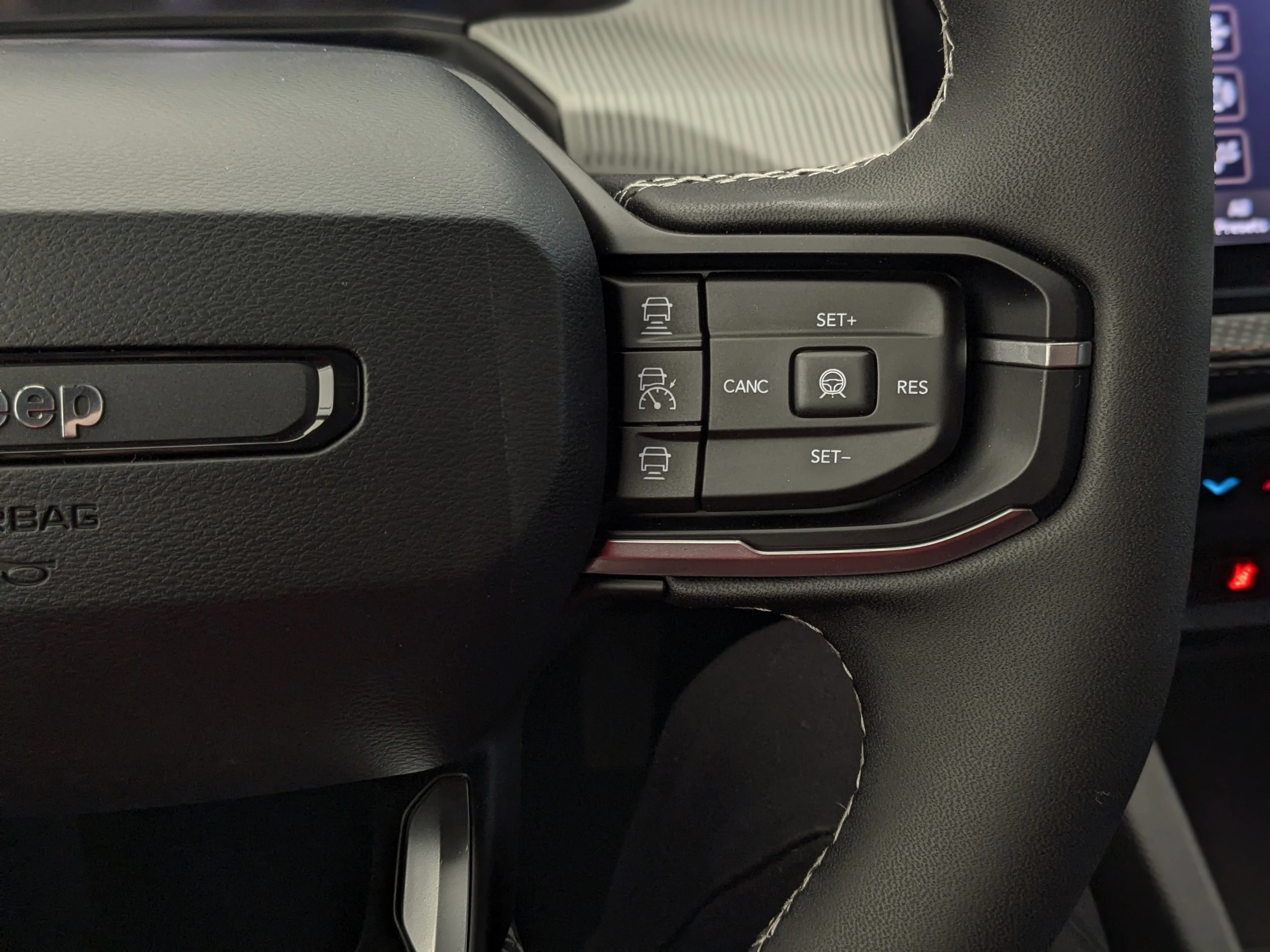 New 2026 Black Jeep Limited - - Limited Pkg (23G) - Mopar Interior Protection Pkg - Dual?Pane Panoramic Sunroof - Compac image 18