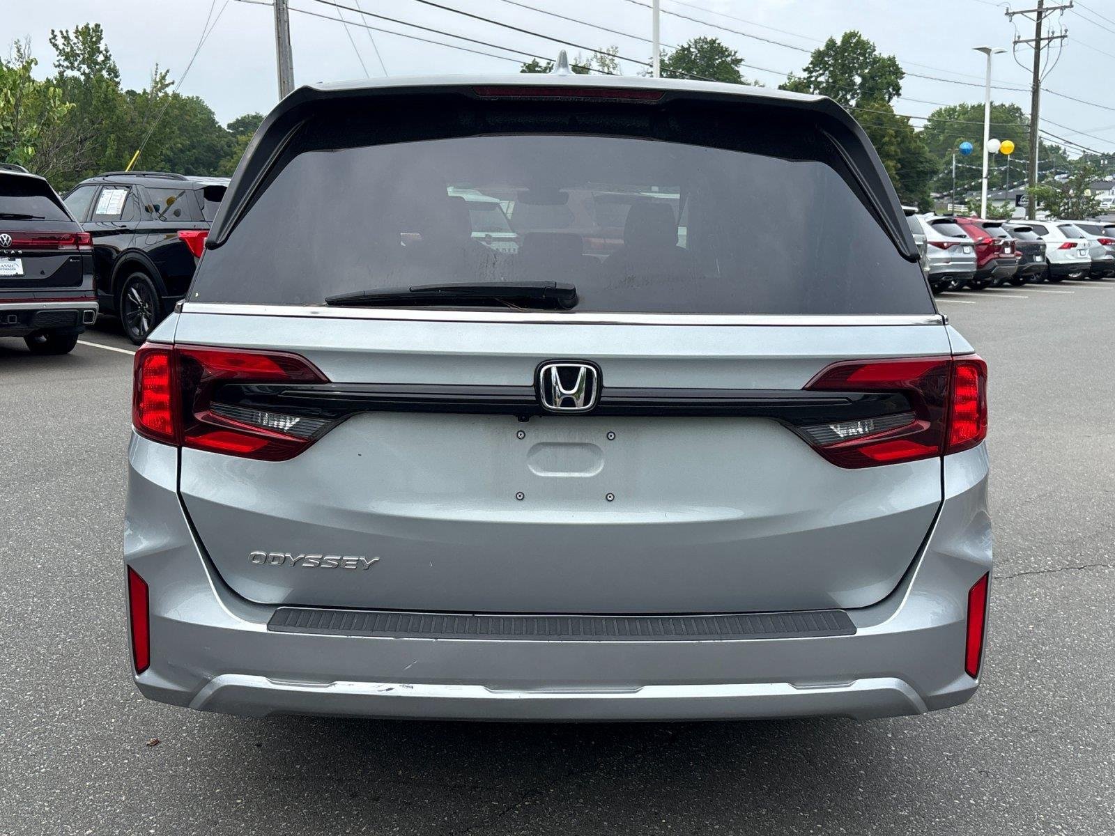 Used 2025  Honda EX-L image 4