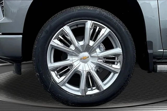 New 2026 Sterling Gray Metallic Chevrolet High Country image 13