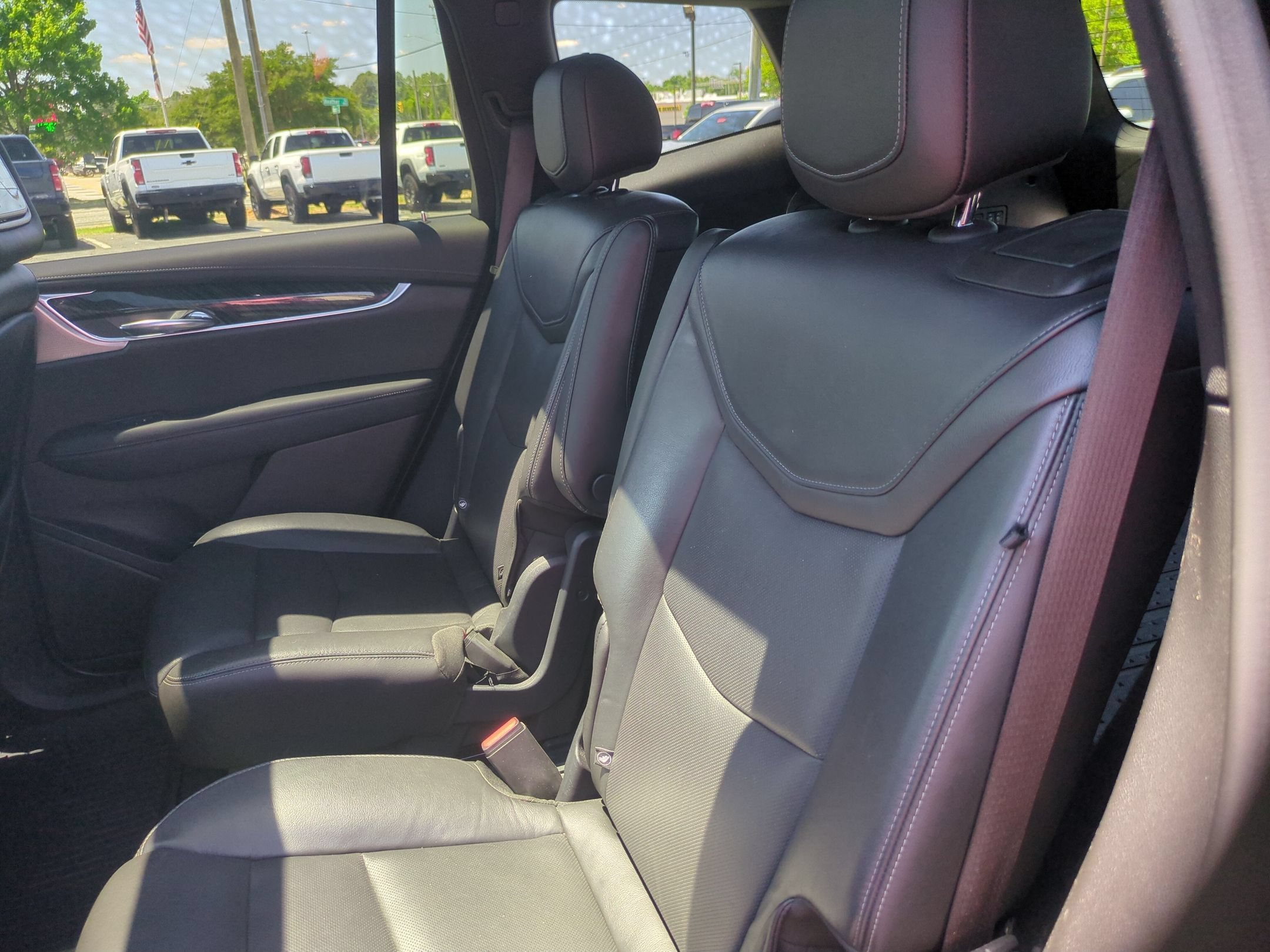 Used 2020 STELLAR BLACK METALLIC Cadillac AWD Premium Luxury image 30