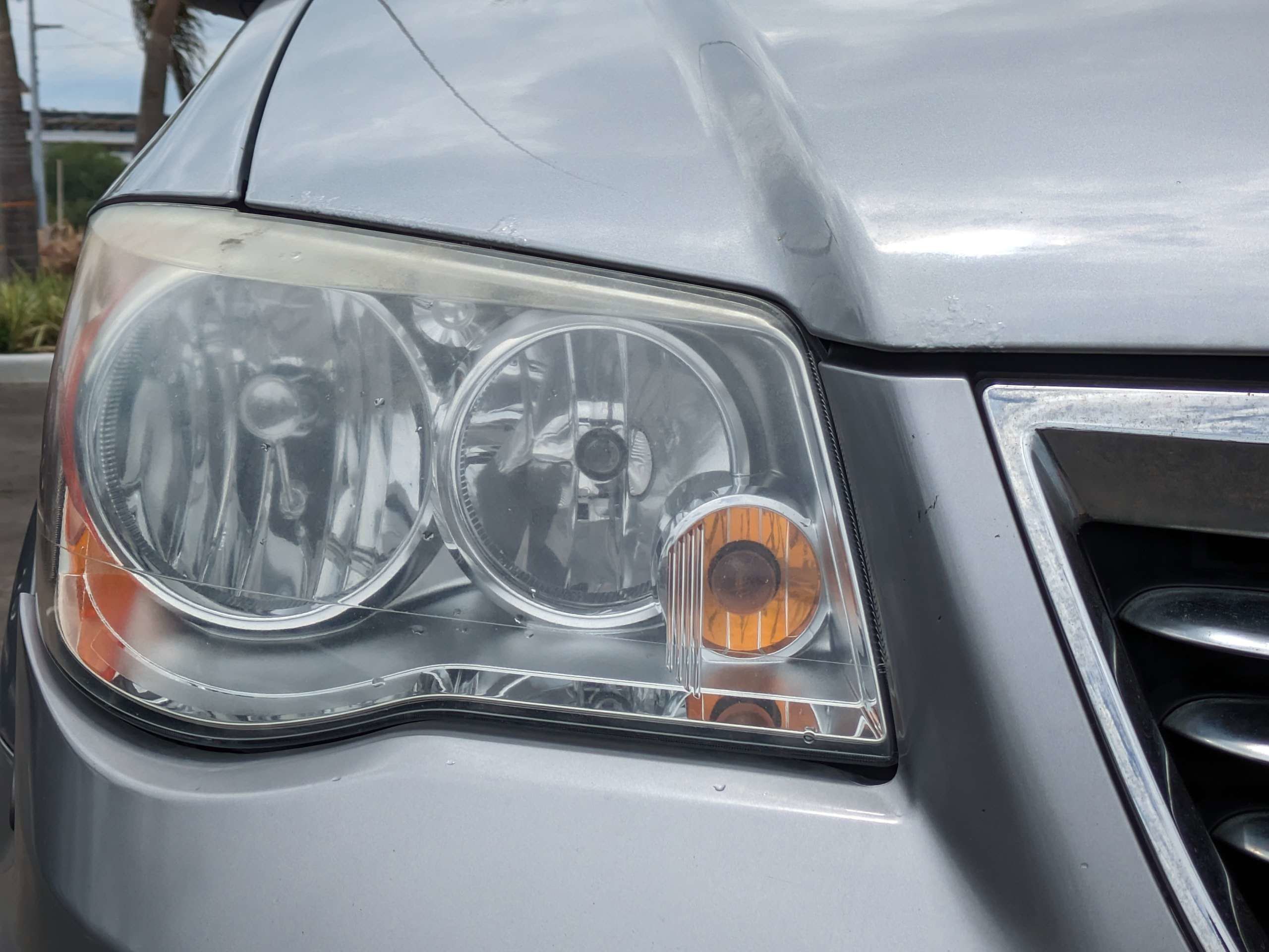 Used 2014 Silver Chrysler Touring image 9