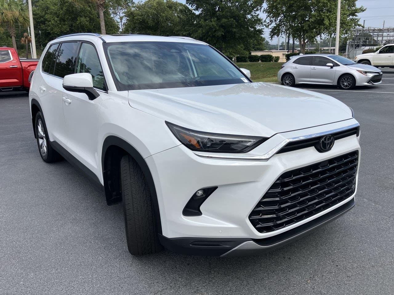 Used 2024 White (Wind Chill Pearl) Toyota Limited AWD image 7