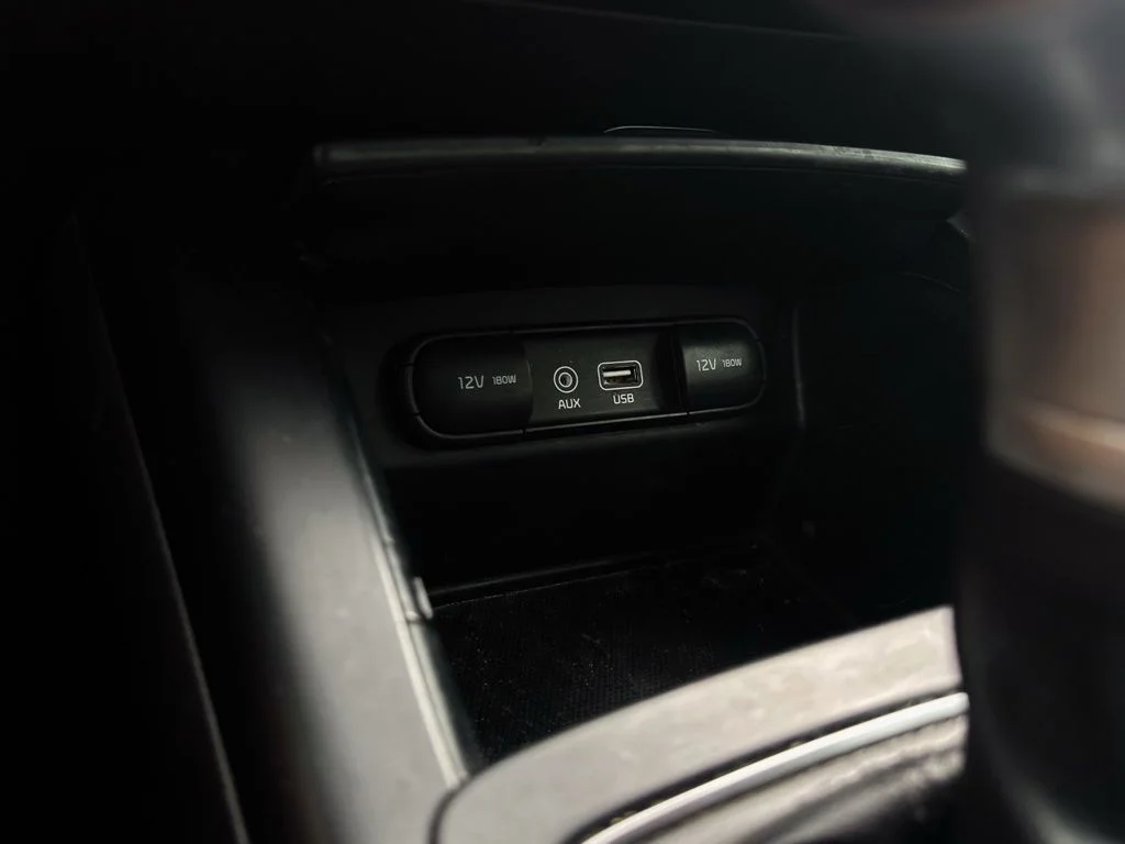 Used 2020 Silver Kia L image 13