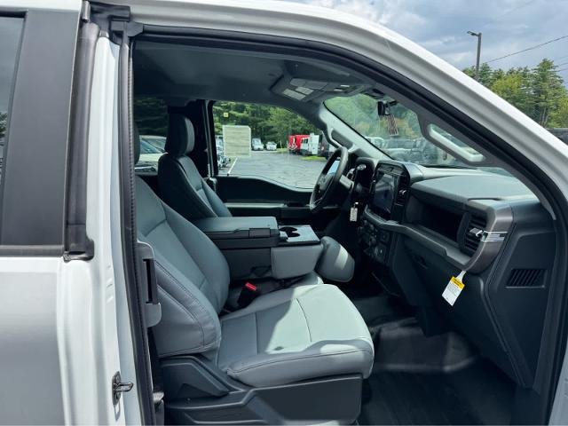 New 2026 Oxford White Ford XL image 13