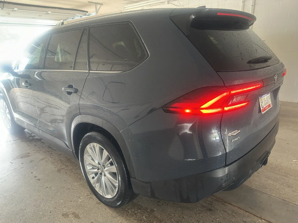 Certified Used 2025 Storm Cloud Toyota Platinum image 5