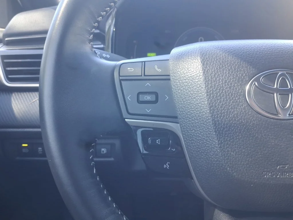 Used 2025 White Toyota SE image 30