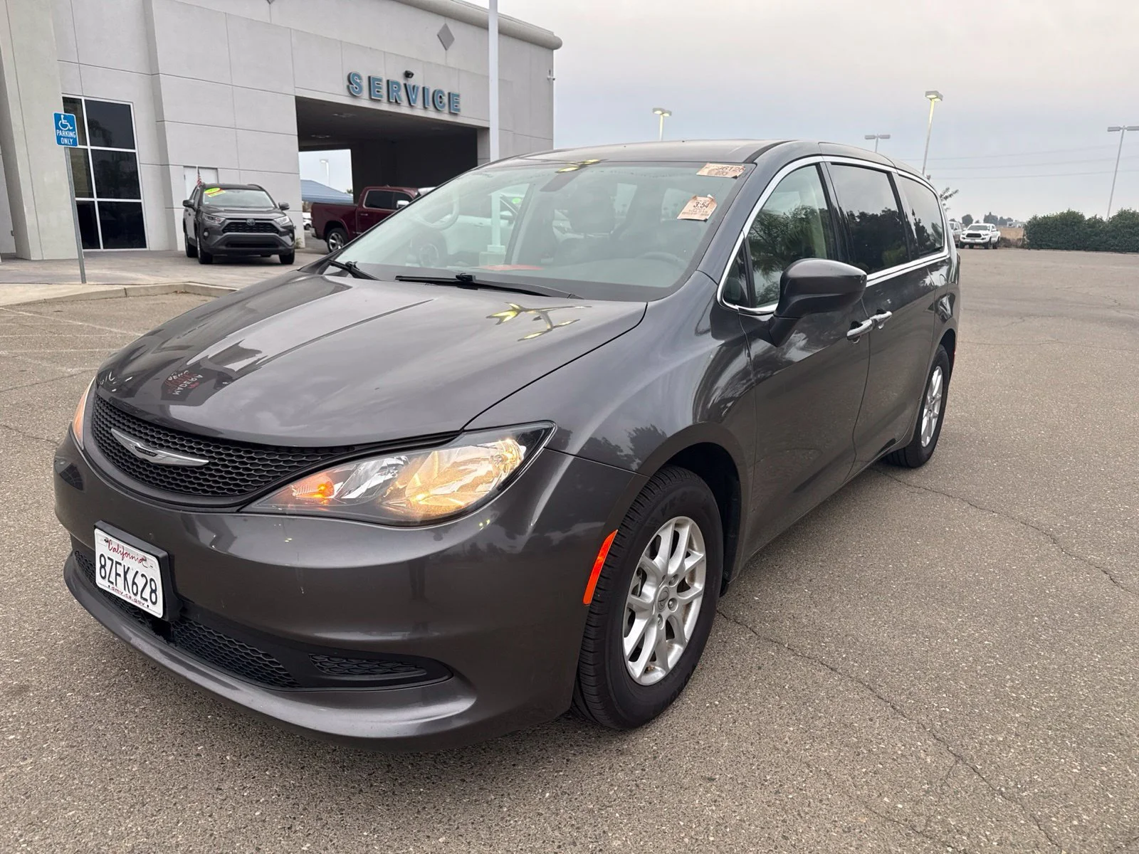 Used 2021 Gray Chrysler LX image 3