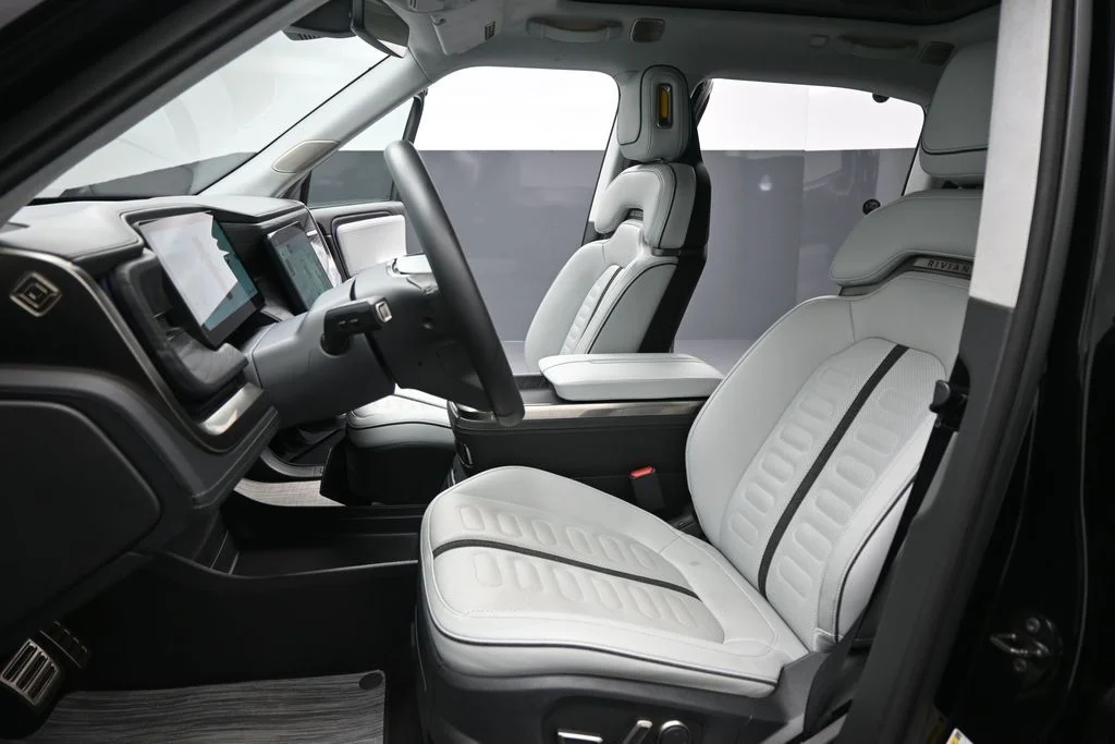 Certified Used 2023  Rivian Adventure image 8