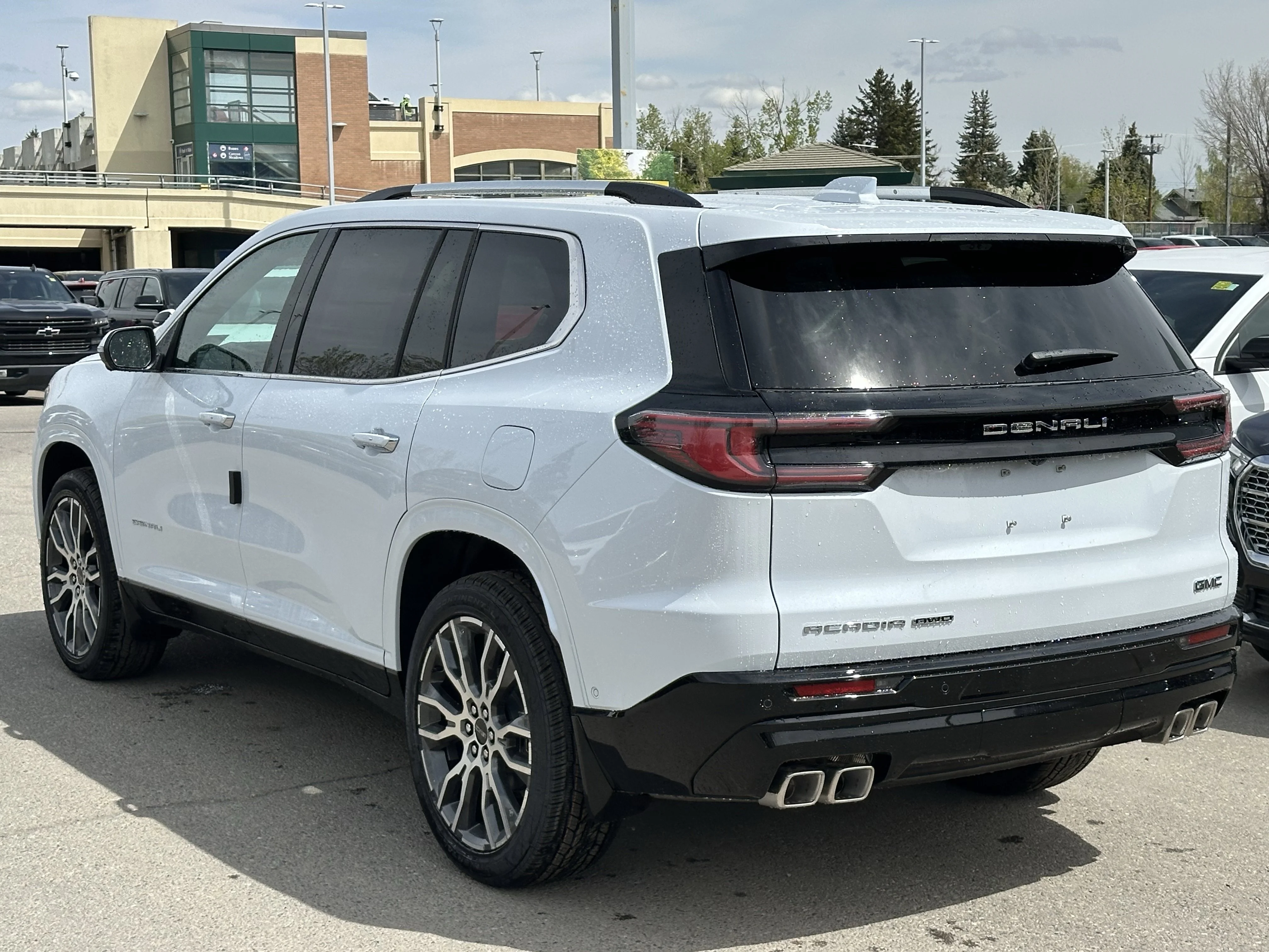 New 2026 Glacier White Tricoat GMC Denali Ultimate image 4