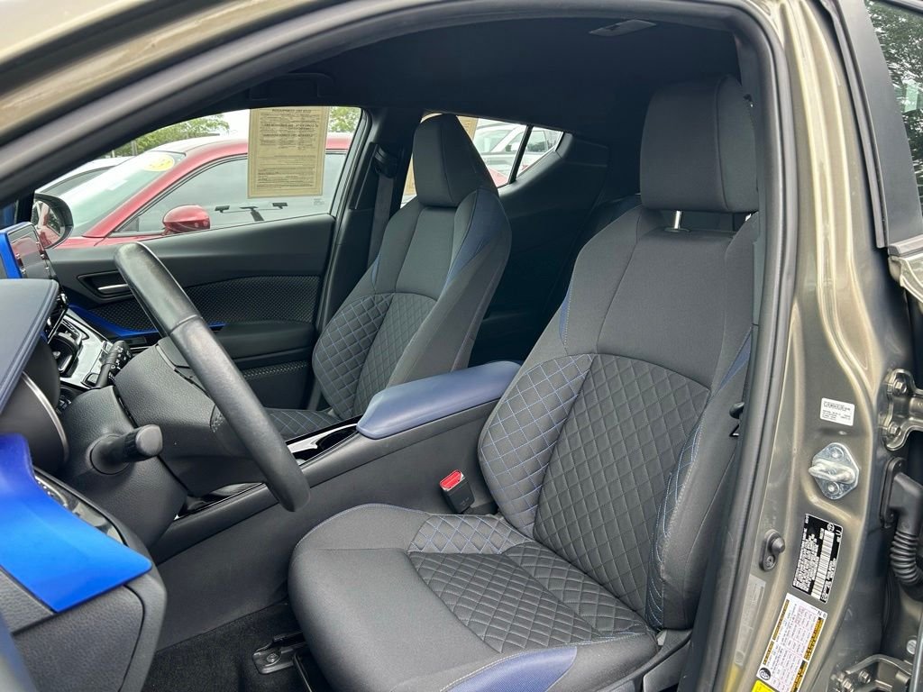 Used 2021 Brown Toyota XLE image 17