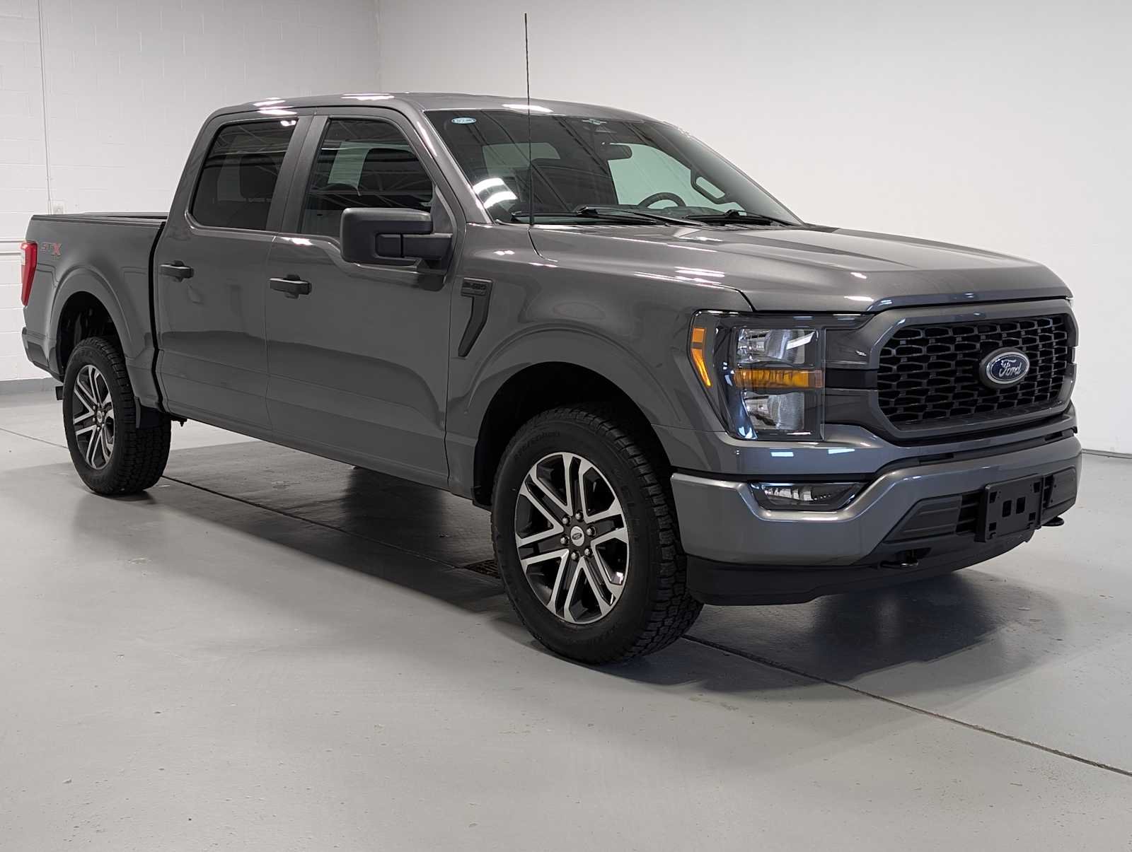 Used 2023 Carbonized Gray Ford XL image 6