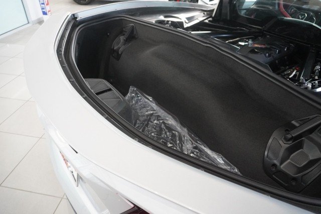 2027 Chevrolet Corvette 1LT - Photo 9