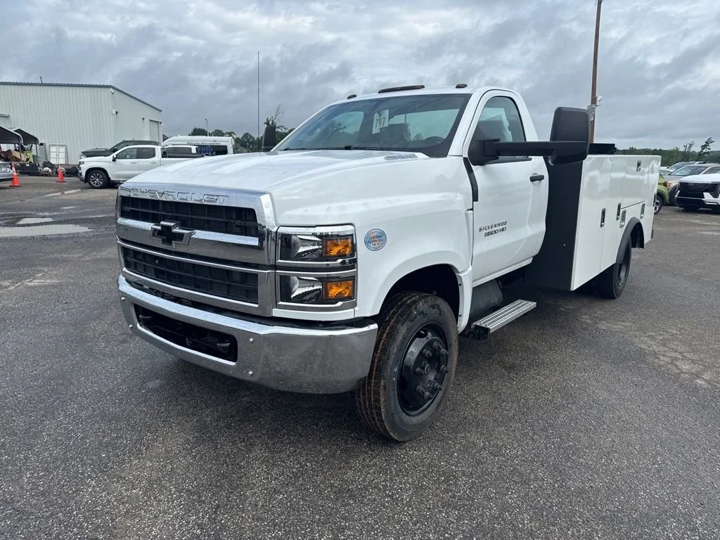 2024 Chevrolet Silverado HD Work Regular Cab 141" WB's photo