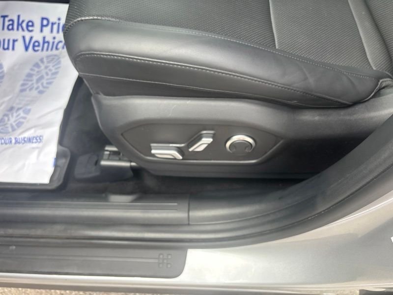 Used 2024 Silver Hyundai SEL image 29