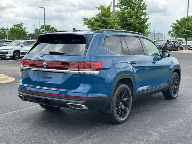 New 2026 Mountain  Lake Blue Metallic Volkswagen 2.0T SE w/Technology image 4
