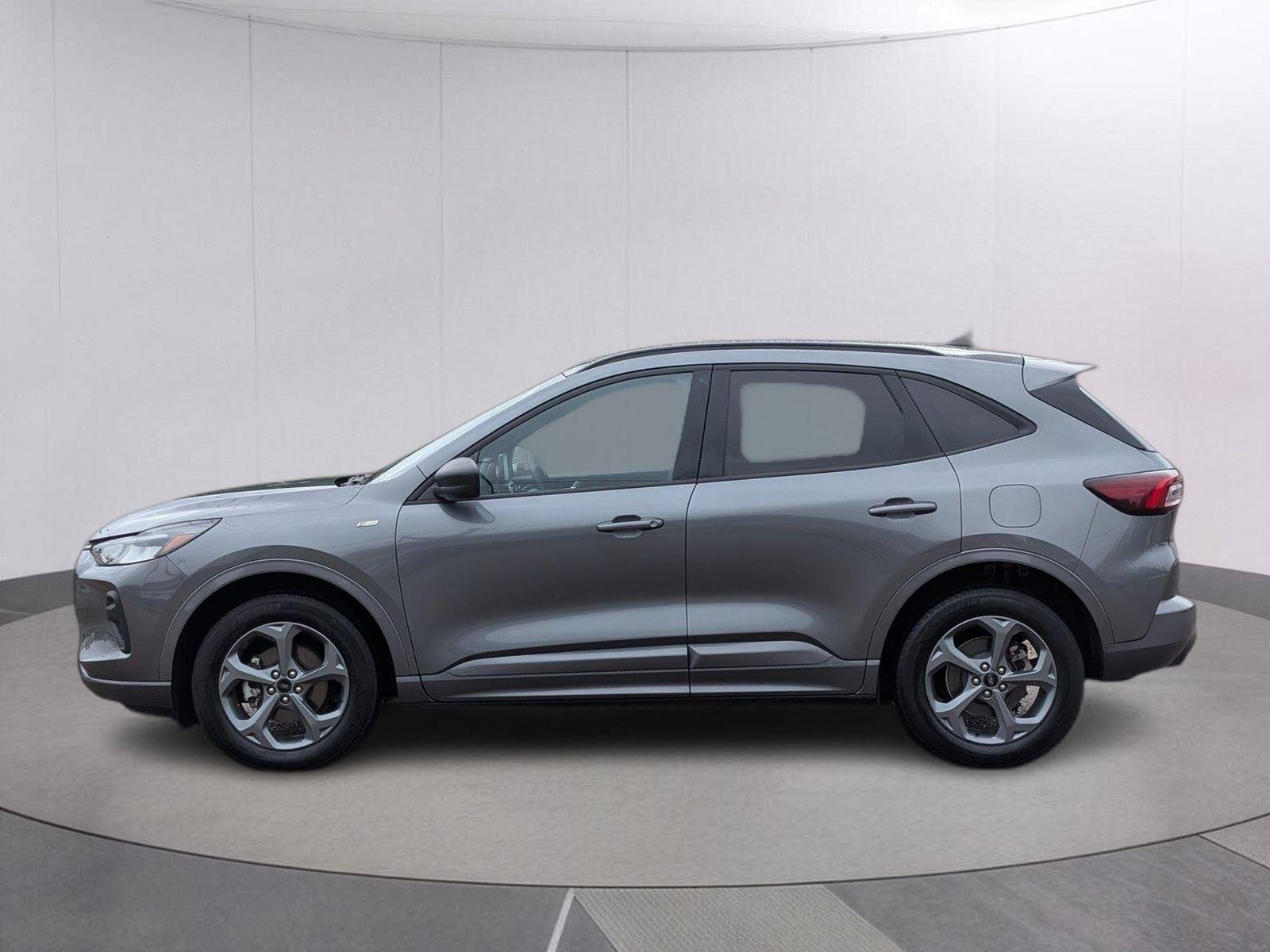 2024 Ford Escape ST-Line - Photo 2
