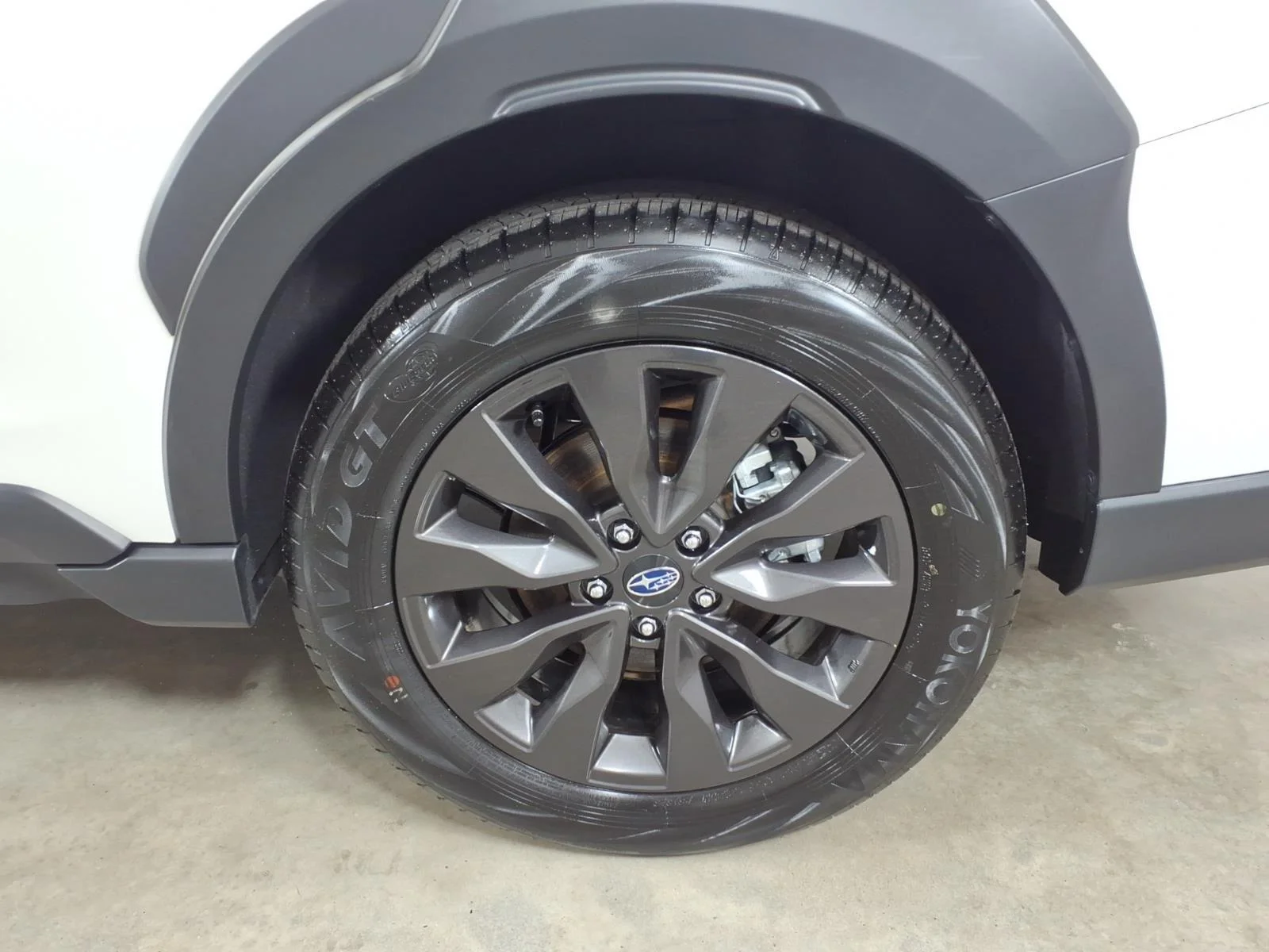 Certified Used 2025 Crystal White Pearl Subaru Onyx Edition image 17