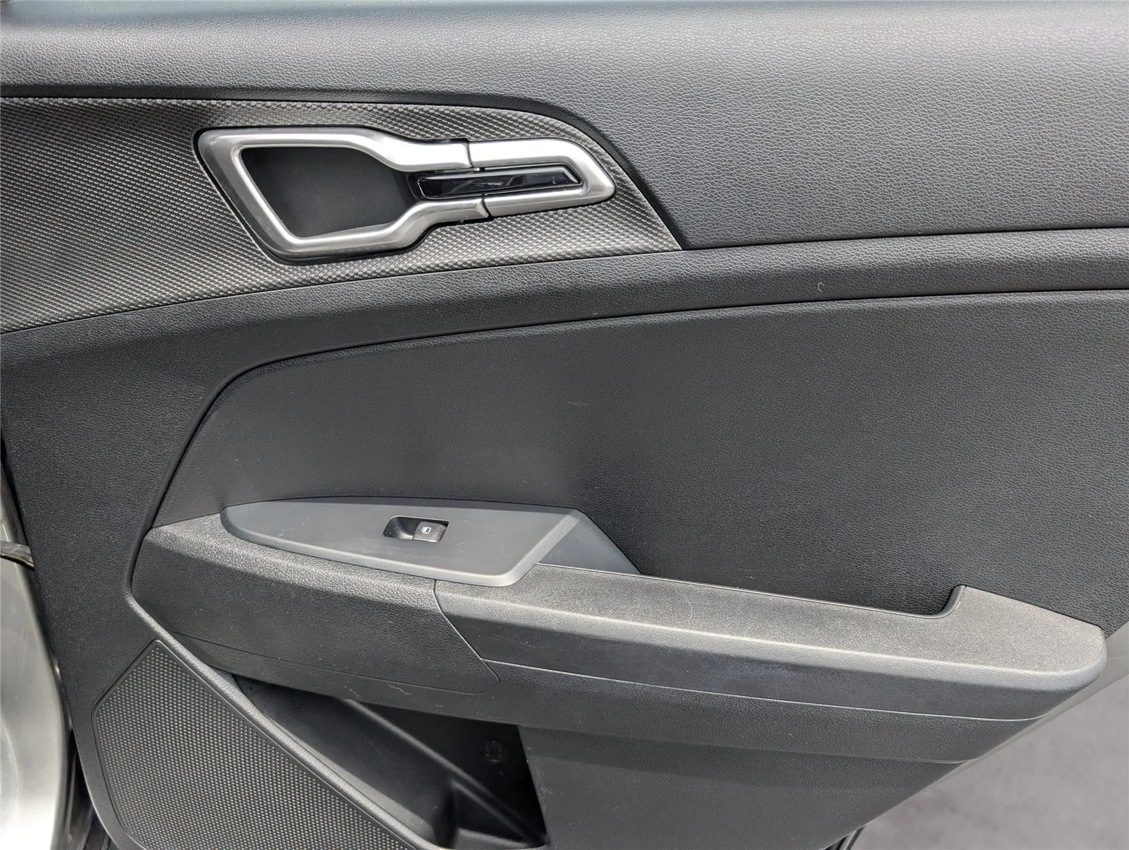 Used 2025 Steel Gray Kia LX image 35