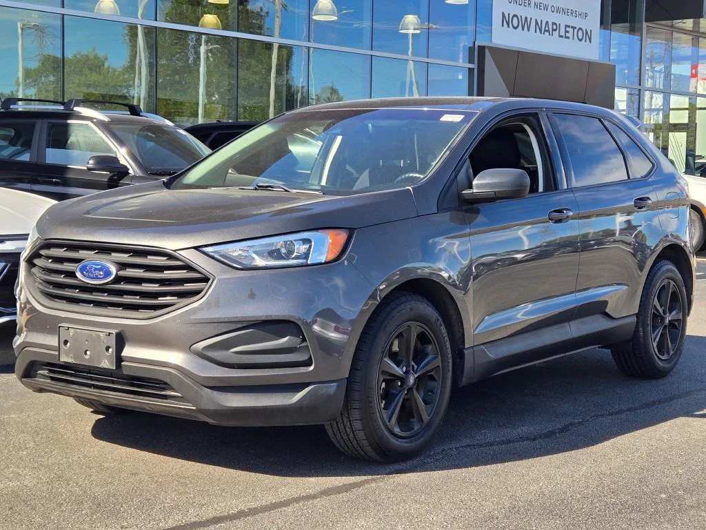 Used 2019 Gray Ford SE image 28