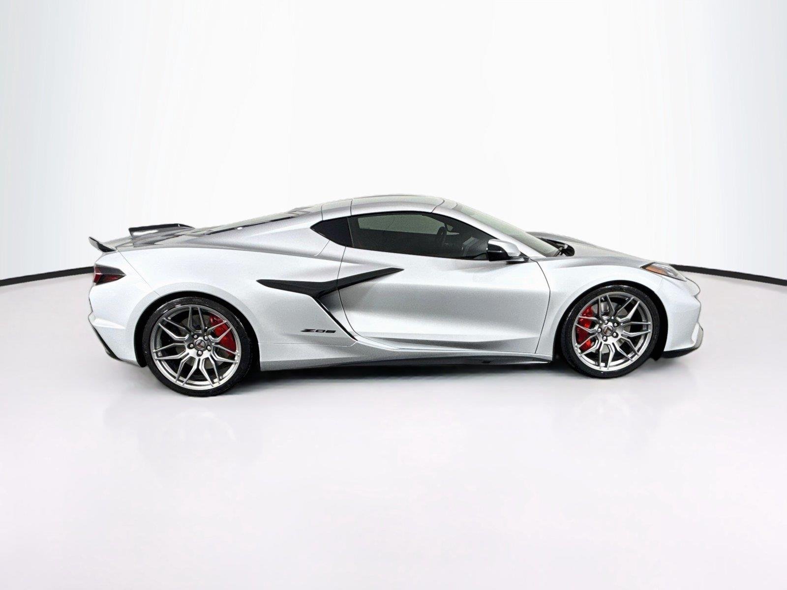 Used 2026 Arctic White Chevrolet 1LZ image 10
