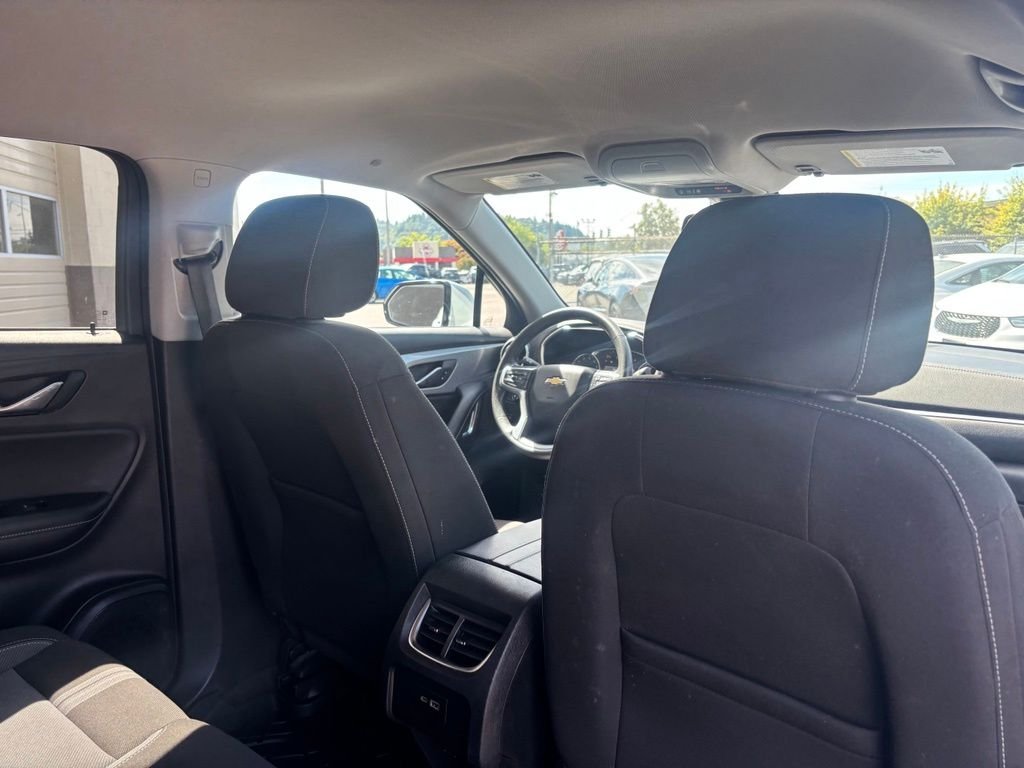Used 2024 White Chevrolet LT image 17