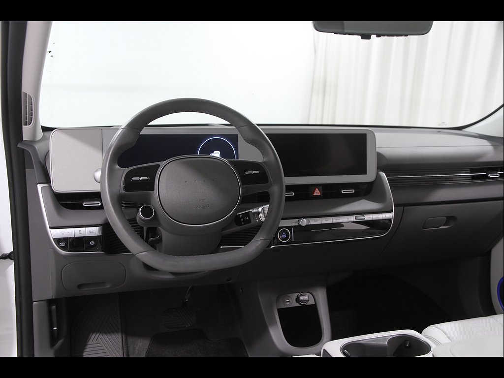2024 Hyundai IONIQ 5 Limited - Photo 7