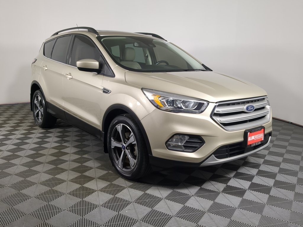 Used 2018 White Gold Metallic Ford SEL image 2