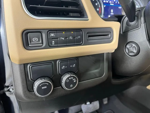 Used 2021 Black Chevrolet Premier image 20
