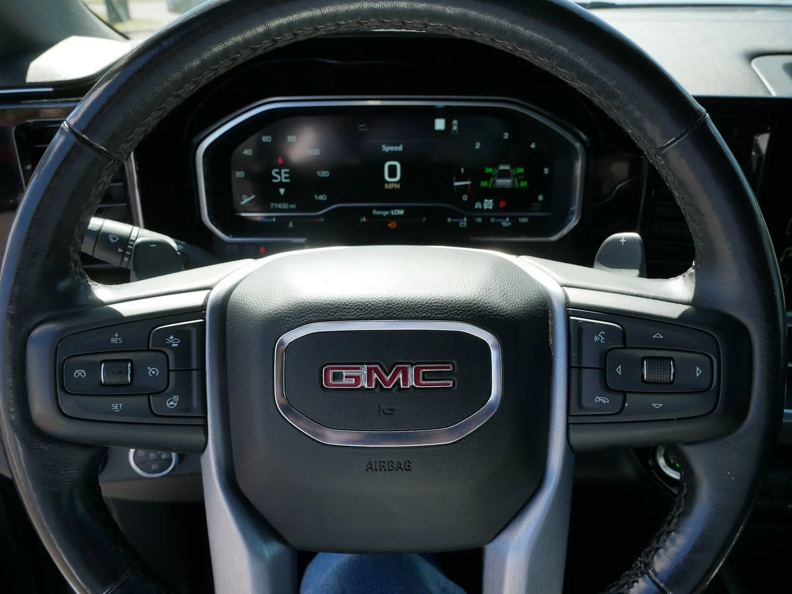 Used 2023 Sterling Metallic GMC SLT image 29