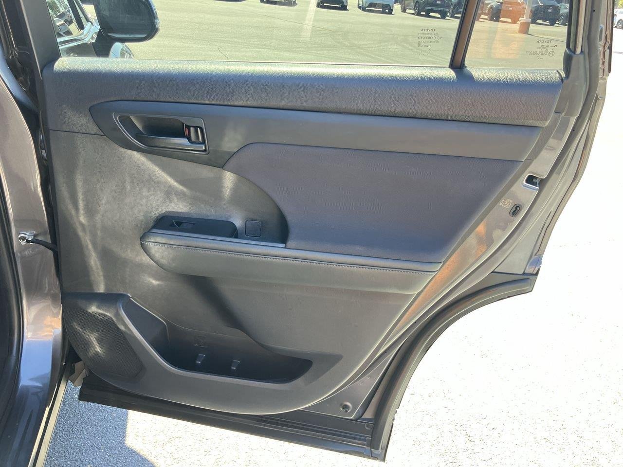Used 2021 Gray (Magnetic Gray Metallic) Toyota LE AWD image 30