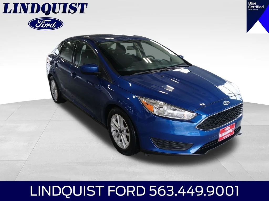 Used 2018 Blue Ford SE image 8