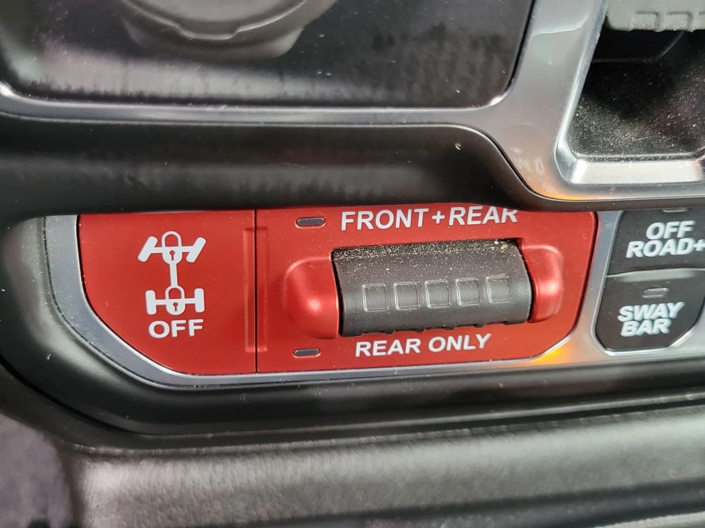 Used 2021 White Jeep Unlimited Rubicon image 15
