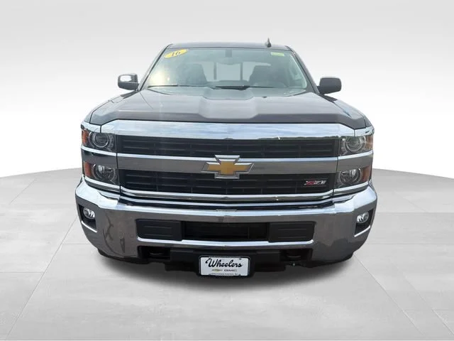 Used 2016 TUNGSTEN METALLIC Chevrolet LT image 9