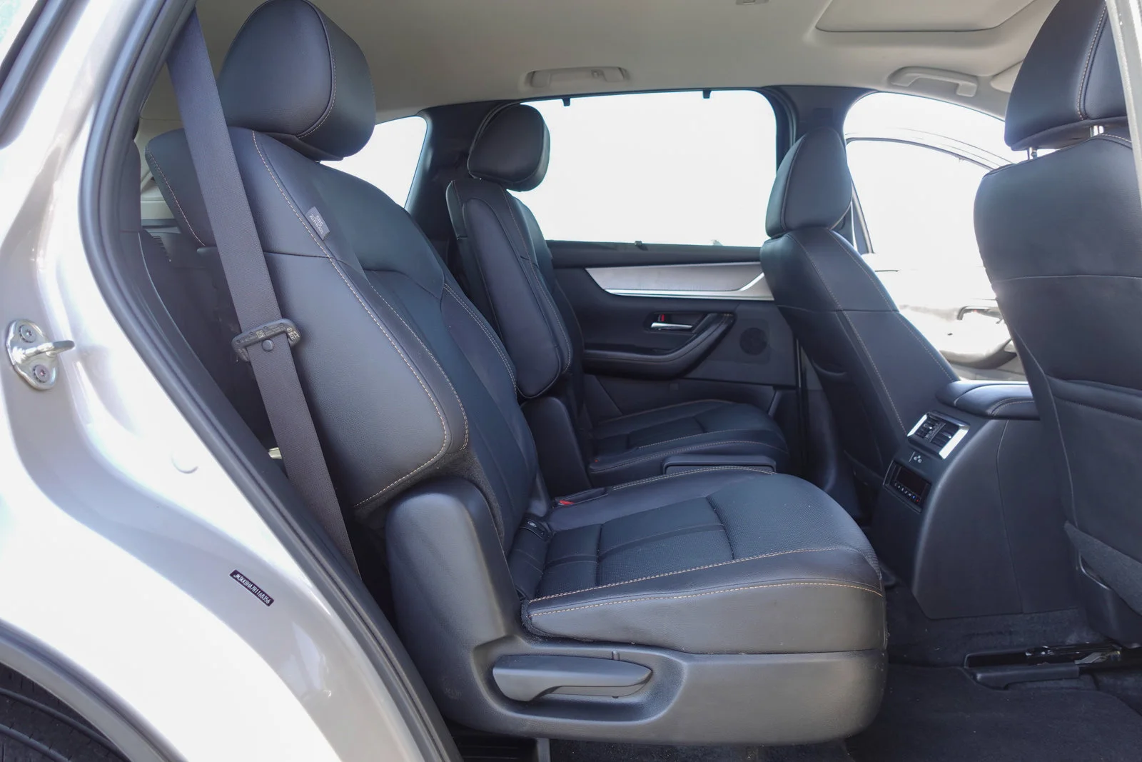 Certified Used 2024 Platinum Quartz Mazda Preferred image 16
