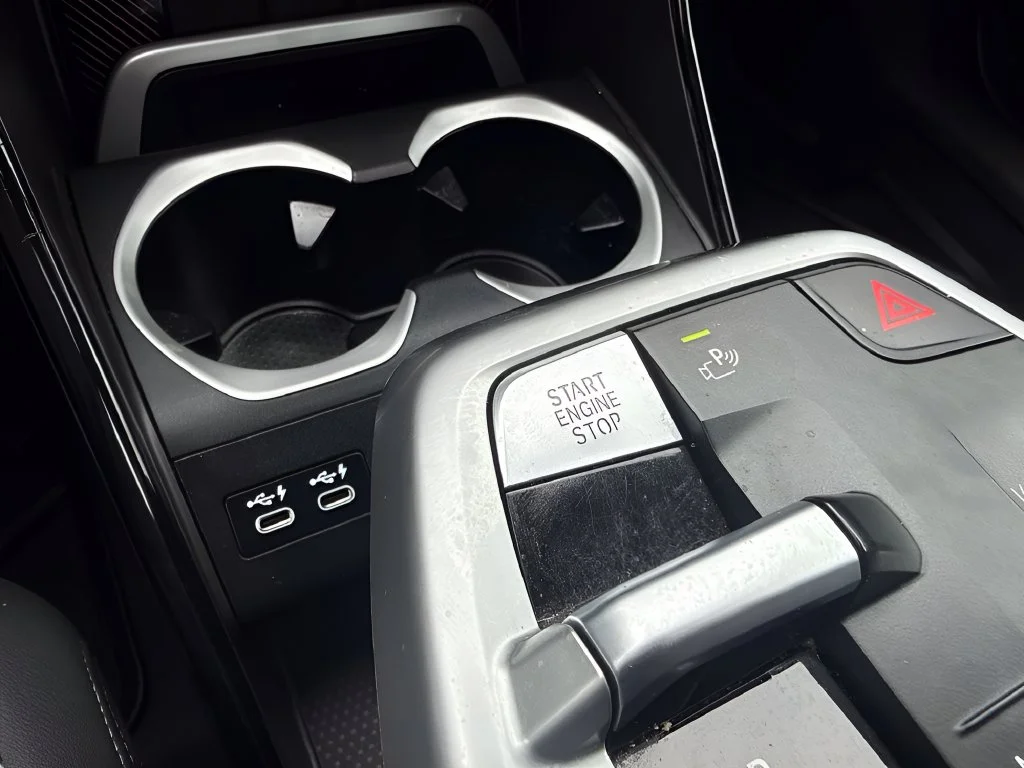 Used 2023 White BMW xDrive28i image 19