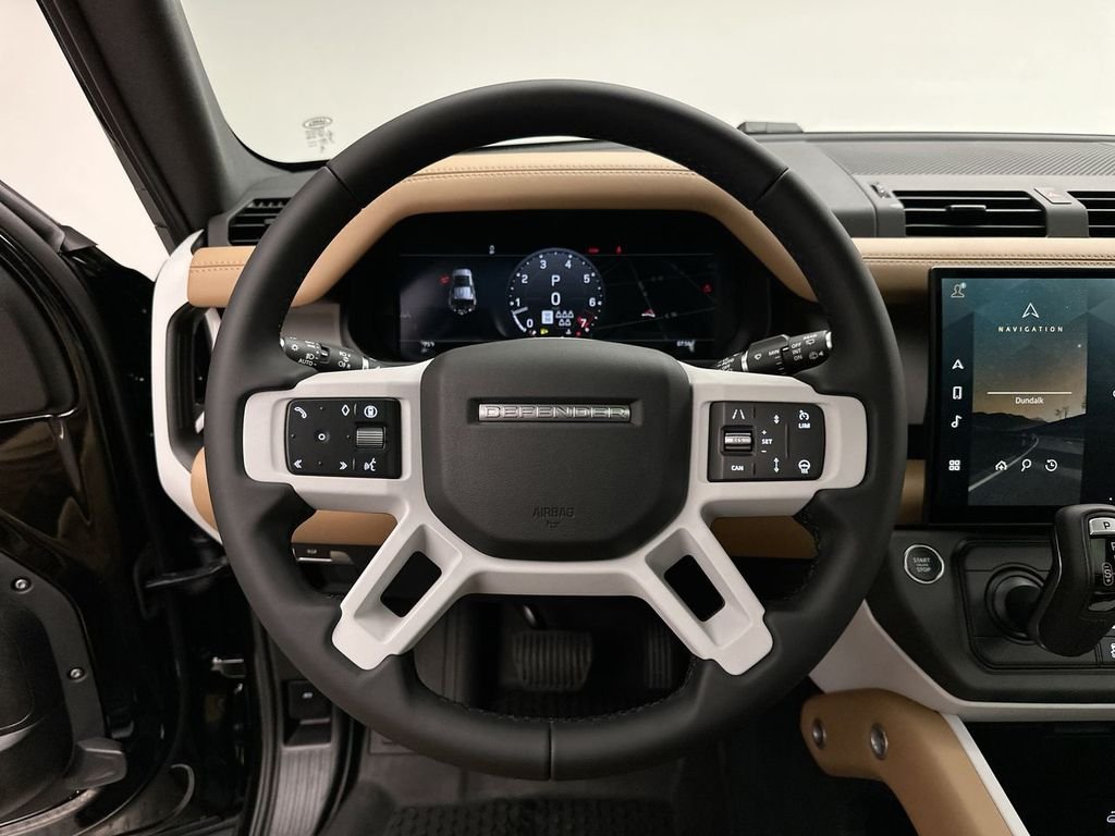 New 2026 Santorini Black Land Rover S image 15