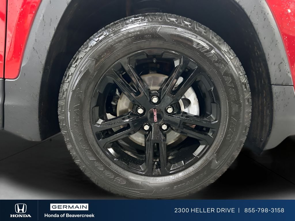Used 2023 Volcanic Red Tintcoat GMC AT4 image 27