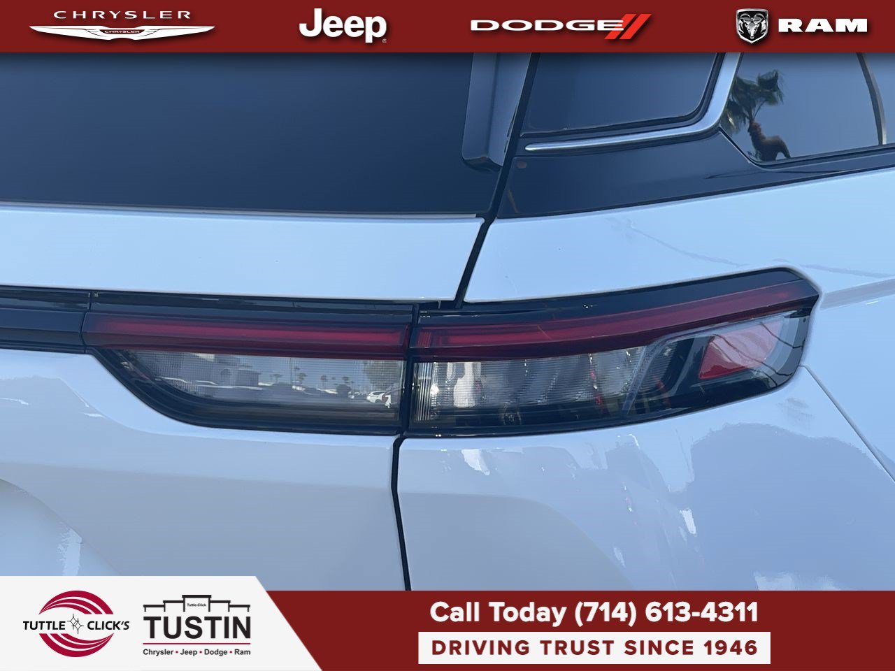 Used 2023 Bright White Clearcoat Jeep Summit Reserve image 9