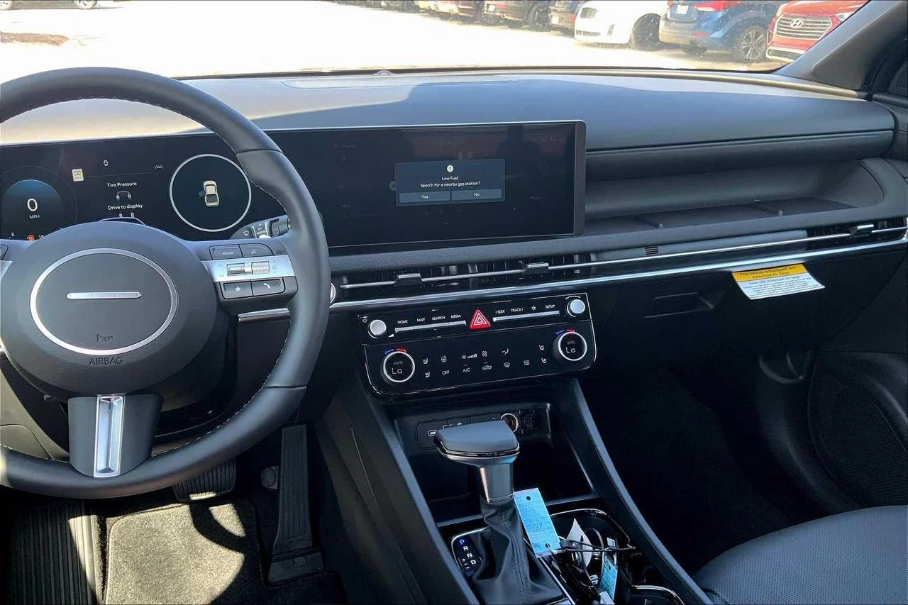2026 Hyundai Santa Cruz Limited - Photo 6