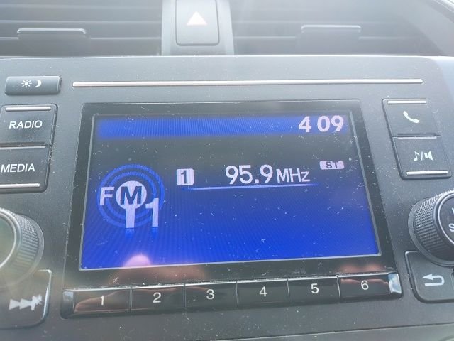 Used 2017 Silver Honda LX image 12