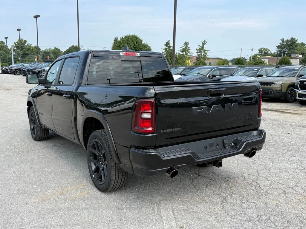 New 2026 Diamond Black Crystal Pearl-Coat Exterior Paint RAM Laramie image 9
