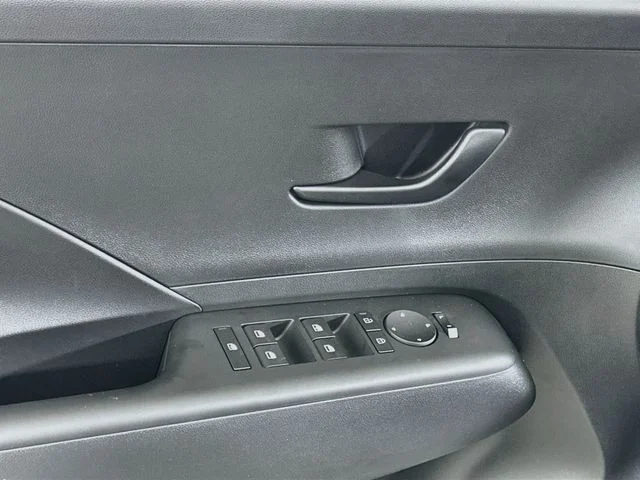 New 2027 Hyundai KONA SE