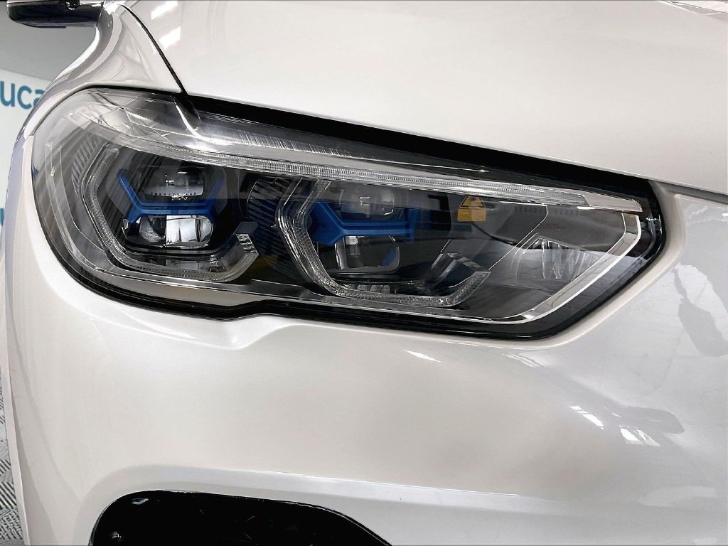 Used 2022 White BMW xDrive40i image 34